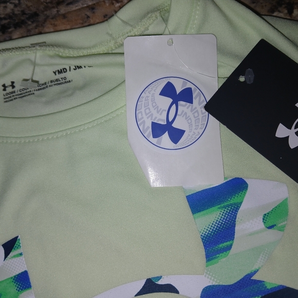 Under Armour Light Green Long Sleeve Shirt Boys Medium New With Tags - Picture 4 of 6